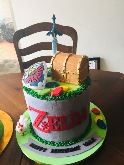 Legend Of Zelda Birthday Cake Ideas, Link Birthday Cake Zelda, Link Cake Zelda, Zelda Cakes Birthday, Zelda Breath Of The Wild Cake, Link Birthday Party Zelda, Legend Of Zelda Birthday Cake, Breath Of The Wild Cake, Zelda Birthday Party Decorations