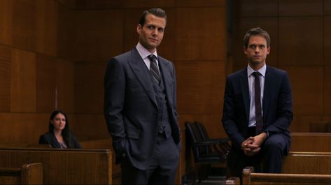 Mike Ross Suits, Mike Harvey, Successful Lawyer, Mike Ross, Specter Suits, Suits Tv Series, Suits Harvey, Harvey Specter Suits, Art Of Persuasion