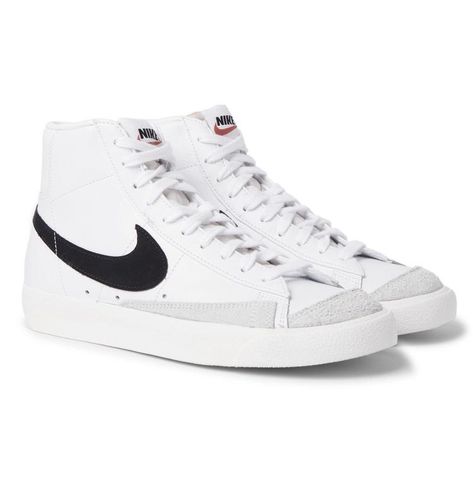 Leather Sneakers Men, Nike Blazer Mid 77, Nike Blazers Mid, Makijaż Smokey Eye, Hype Shoes, Blazer Mid, Nike Blazer, Stay True, Black Sneakers