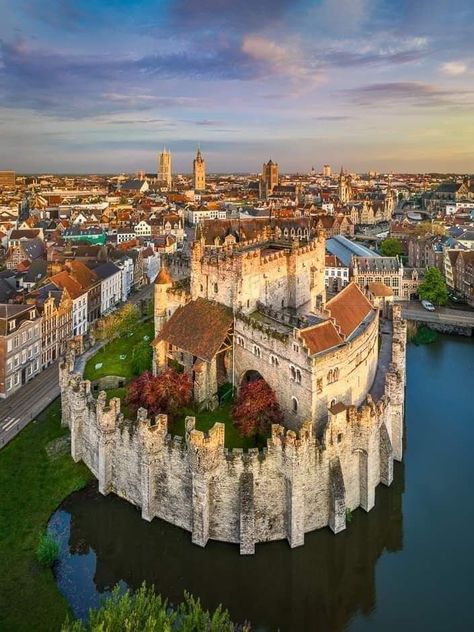 Gent Belgium, Ghent Belgium, Belgium Travel, Beautiful Castles, A Castle, Beautiful Places In The World, Places Around The World, Most Beautiful Places, Beautiful World