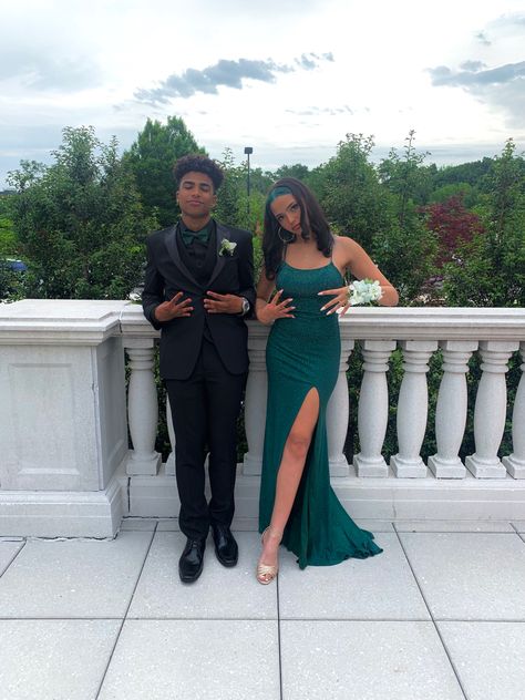 Green And Black Formal Outfit, Matching Green Prom Outfits, Prom Suit And Dress Combo, Green Prom Outfits, Emerald Green Hoco Couple, Matching Suit And Dress Couple, Green Prom Couple Outfit, Prom Dress And Suit Matching, Emerald Green Prom Suit