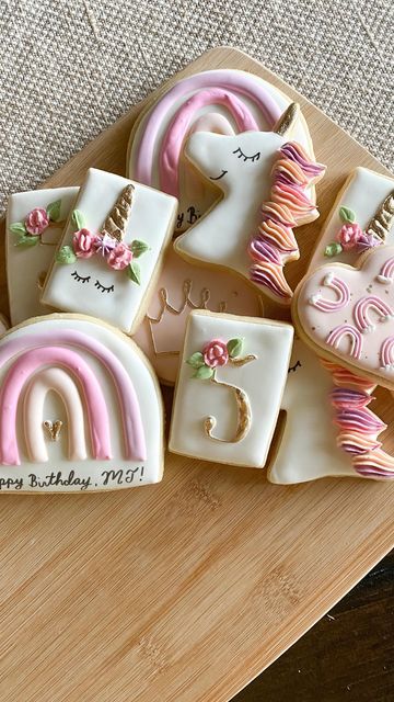 Golden Birthday Cookies, Happy Golden Birthday, Golden Birthday Cakes, 5th Birthday Girls, Golden Birthday Parties, Golden Birthday, Fourth Birthday, Girl Themes, Cookie Inspiration