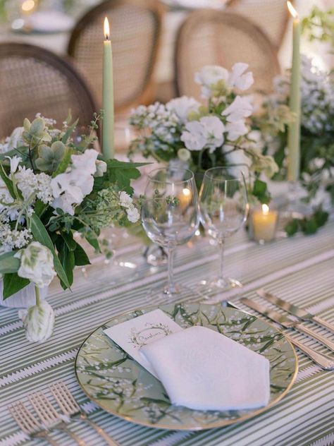 Romantic wedding table setting in sage hues, covered in floral details | wedding, wedding inspo, wedding planning, wedding affair, wedding reception decorations, wedding reception details, wedding reception ideas, wedding decor ideas, wedding theme, floral wedding tehem, sage wwedding color palette, wedding tablescapes, weddingtabel decor, wedding table setting, romantic wedding decor, wedding napkins, wedding ideas, thanksgiving decor #weddinginspo #weddingtablescapes #weddingtabledecor Romantic Wedding Table Settings, Romantic Wedding Table, Green Tablescape, Wisteria Wedding, Wedding Table Setting, Sage Wedding, Spring Tablescapes, Garden Wedding Venue, Picnic Wedding