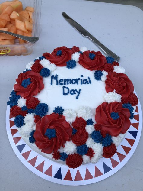 Labor Day Cookie Cake Ideas, Labor Day Cake Decorating Ideas, Memorial Day Cake Decorating Ideas, Labor Day Cakes Ideas, Memorial Day Cakes Ideas, 4th Of July Cake Decorating Ideas, Memorial Cake Ideas, Patriotic Cakes Ideas, Memorial Day Cupcakes