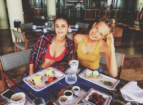 Taylor Hill And Romee Strijd, Healthy Desayunos, Sarcastic Comebacks, Taylor Hill Style, Natasha Poly, Taylor Marie Hill, Toni Garrn, Anja Rubik, Romee Strijd