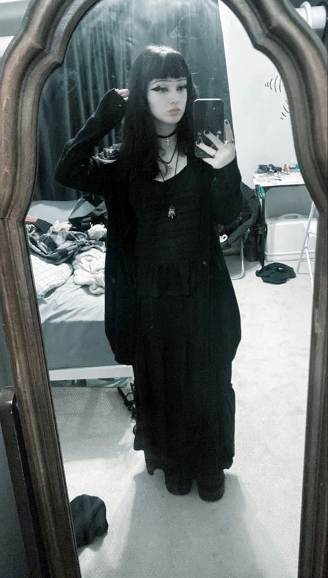 Gothic Cardigan Outfit, Black King Skirt Outfit, Goth Outfits Comfy, Midwestern Gothic Aesthetic Fashion, Goth Skirt Outfit Long, Cardigan Goth Outfit, Rainy Goth Outfit, Goth Lifestyle Aesthetic, Trad Goth Winter Outfit