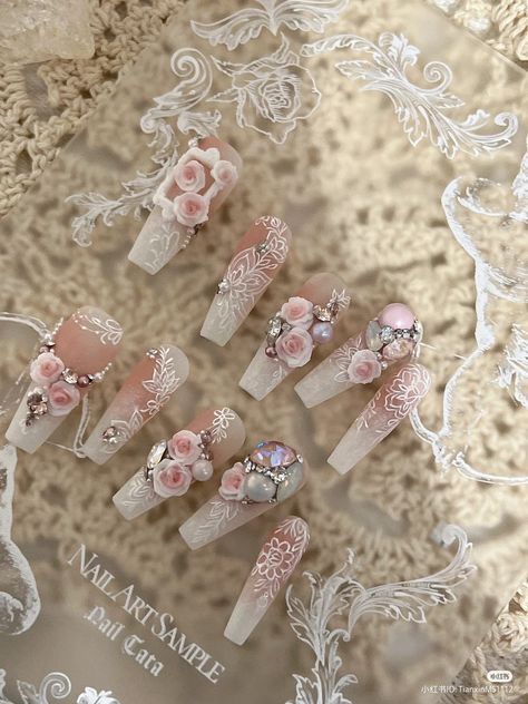 Diy Rhinestone Nails, Nail Parlour, Bow Nail Designs, Nail Flower, Custom Nails, Fantasy Nails, Vintage Nails, Glamour Nails, Gel Nails Diy