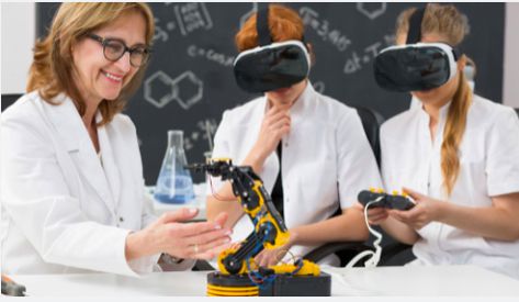 Vr Technology, Basic Mechanics, Vr Goggles, Chemistry Classroom, Primary Science, Visual Learning, Engineering Colleges, Teacher Education, Science Student