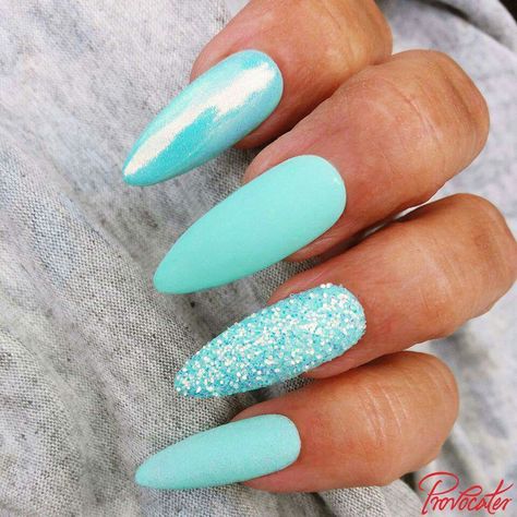 Tiffany Blue Nails With Glitter, Aqua Nails Acrylic, Aqua Acrylic Nails, White And Turquoise Nails, Aqua Nails Turquoise, Aqua Nails Design Ideas, Carribean Nails, Turquoise Nail Art, Tiffany Blue Nails