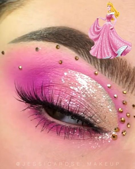 Disney Princess Inspired Makeup, Party Princess Makeup, Disney Princess Eye Makeup, Disneyland Makeup Ideas, Disney Inspired Makeup Looks, Aurora Makeup Look, Make Up 17 Agustus, Princess Makeup For Kids, Sleeping Beauty Makeup Look