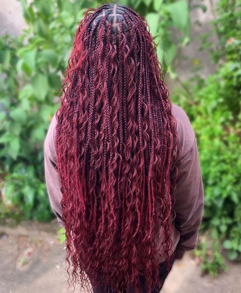 Burgundy Knotless Braids with Curls in Between Burgundy Knotless, Knotless Braid Hairstyles, Knotless Braids Hairstyles, Red Box Braids, Knotless Braid, Colored Braids, Goddess Braids Hairstyles, Braided Styles, Braided Cornrow Hairstyles