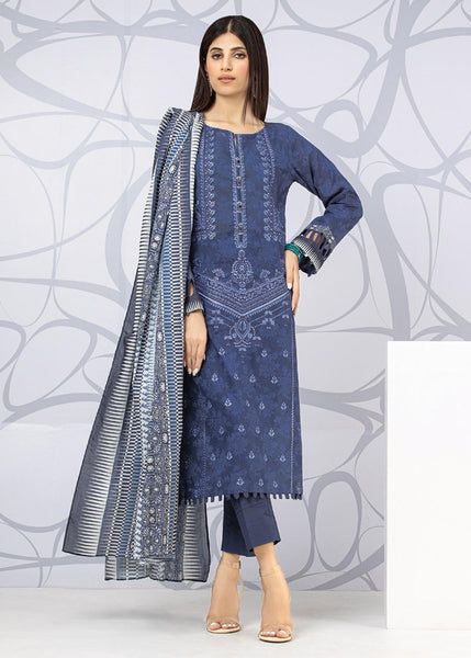 Include: Shirt Dupatta Trouser Fabric: Shirt: Lawn Dupatta: Lawn Trouser: Lawn Color: Navy Description: Fabric: Lawn 1.15M Embroidered Lawn Front1.8M Printed Lawn Back and Sleeves2.5M Printed Lawn Dupatta1.8M Dyed TrouserDisclaimer: The color of the outfit may vary due  to lightening effect of photography Eid Collection 2022, Summer Lawn, Eid Collection, Pakistani Dress Design, Suit Fabric, Designs For Dresses, Pakistani Outfits, Fabric Stores Online, Designer Suits