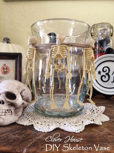 Clover House: DIY Skeleton Vase Skeleton Vase, Glass Vase Ideas, Diy Skeleton, Halloween Vase, Vases Ideas, Vase Ideas, Small Glass Vases, Vase Crafts, Fall Deco