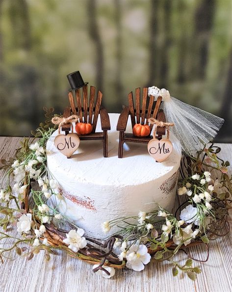 Fall Wedding Cake Toppers Autumn, Fall Wedding Cake Toppers Rustic, Earth Wind And Fire Wedding, Small Simple Fall Wedding Cake, White And Green Pumpkins Wedding, Autumn Cake Topper, Wedding Cake Table Ideas Rustic, Small Fall Wedding Cakes, Fall Wedding Cakes Rustic