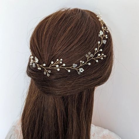 Bridal Crystal Halo Pearl Wedding Headpiece Gold Crystal Wedding Headband Crystal and Pearl Hair Vine Bridal Headpiece Boho Bride Hair Piece - Etsy Canada Fishtail Wedding Hair, Bridal Headpieces Diy, Boho Bride Hair, Gold Headpiece Wedding, Boho Bridal Headpiece, Pearl Headpiece Wedding, Pearl Bridal Headpiece, Bride Hair Piece, Headband Crystal