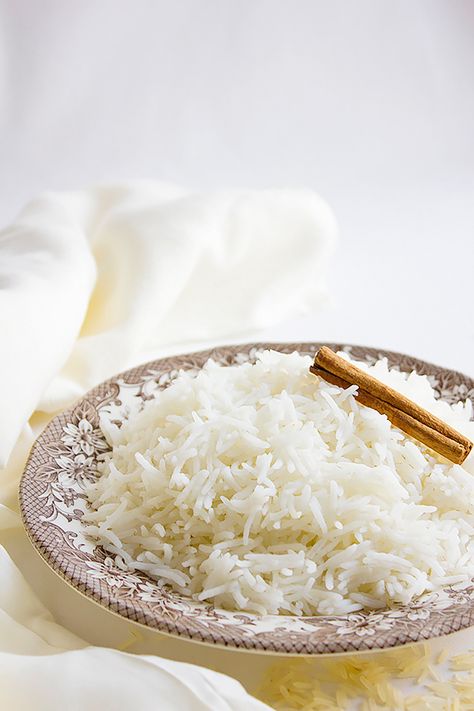 Parboiled Rice. In this recipe, I will teach you how to make basmati long grain parboiled rice. The amount of salt is measured to be perfect so is the water and the timing, you will enjoy cooking parboiled rice after this post. www.munatycooking.com | @munatycooking #parboiledrice #ricerecipe #parboiled Boiled Rice Recipes, Basmati Rice Recipes, Coconut Milk Rice, White Rice Recipes, Parboiled Rice, Cooking Rice, How To Boil Rice, Lemon Rice, Jollof Rice