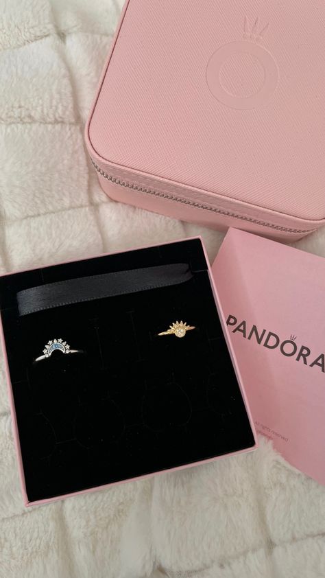 Pandora Sun And Moon, Moon Rings, Best Friend Rings, Sun And Moon Rings, Bridal Necklace Designs, Friend Rings, Luxe Jewelry, Friendship Jewelry, Dream Gift