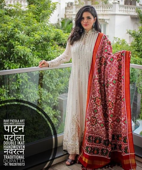 Patola Dress Designs Kurti, Patola Suit Designs, Dress With Patola Dupatta, Patola Dupatta With Lehenga, Patola Kurti Designs Latest, Crop Top Outfits Indian, Ikat Dresses, Patola Dupatta, Chania Choli