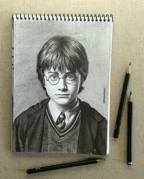 Harry Potter Realistic Drawing, Drawing Mermaid, Harry Potter Portraits, Easy Pencil Drawing, Easy Drawing Step By Step, Harry Potter Sketch, Drawing Bts, Tattoo Pencil, Easy Pencil Drawings