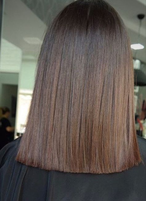 One Length Haircuts, One Length Hair, Dark Brunette Hair, Straight Hair Cuts, Chocolate Hair, Vlasové Trendy, Short Brown Hair, Brown Hair Balayage, Shoulder Length Hair Cuts