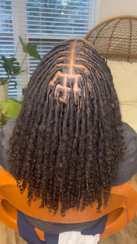 Twisted Hair, Short Locs Hairstyles, Quick Natural Hair Styles, Faux Locs Hairstyles, Dreadlock Styles, Braided Cornrow Hairstyles, Quick Braided Hairstyles, Protective Hairstyles Braids, Hairdos For Curly Hair