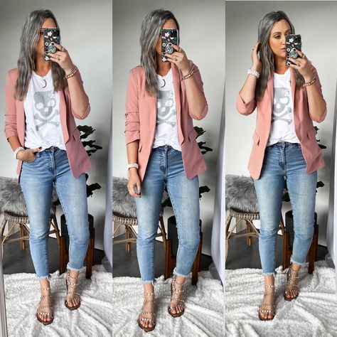 Tee Shirt With Blazer Outfit, Jeans Pink Blazer Outfit, Blazer And Graphic Tee Outfit Work, Blazer Graphic Tshirt Jeans Women, Graphic Tees With Blazers Outfit, Graphic Tee Office Outfit, Blazer With Tshirt Women, Pink Blazer Outfit Casual Street Styles, Tshirt Blazer Outfit