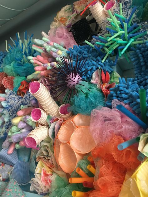 Coral Reef Display Classroom, 3d Coral Reef Project, Coral Reef Display, Upcycled Coral Reef, Plastic Coral Reef, 3d Coral Reef, Felt Coral Reef, Coral Crafts Diy, Recycled Coral Reef Art