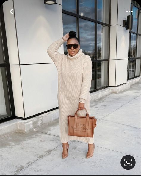 Styling Maxi Sweater Dress, Loose Sweater Dress Outfit, Sweater Dress Business Casual, Sweater Dress With Cardigan Outfit, Oversized Sweater Dress With Boots, Long Turtleneck Dress Outfit, Beige Dress Outfit Casual, Long Sweater Dress With Boots, Long Knit Dress Outfit Winter