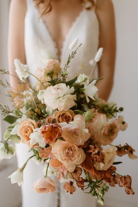 Earth Tone Wedding, Bridal Bouquet Flowers, Fall Wedding Bouquets, Fall Wedding Flowers, Neutral Wedding, Orange Wedding, Wedding Aisle, Bouquet Of Flowers, Wedding Mood