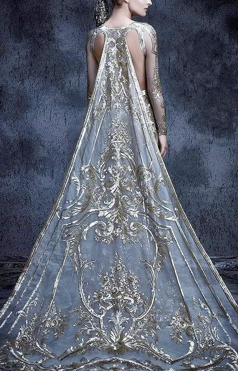 Gaun Koktail, Gaun Abad Pertengahan, Michael Cinco, Fantasy Dresses, Fantasy Gowns, فستان سهرة, Stil Inspiration, A Wedding Dress, Fantasy Dress