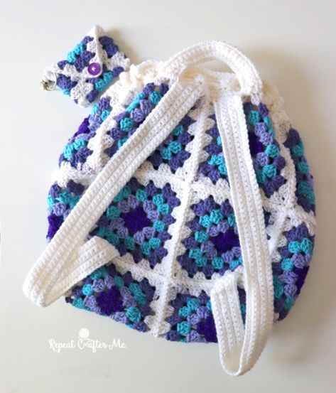 Red Heart All-in-One Granny Square Backpack - Repeat Crafter Me Crochet Granny Square Drawstring Bag, Granny Square Backpack Pattern, Granny Square Backpack, Heart Granny Square, Granny Blanket, Crochet Coin Purse, Repeat Crafter Me, Coin Purse Keychain, Square Backpack