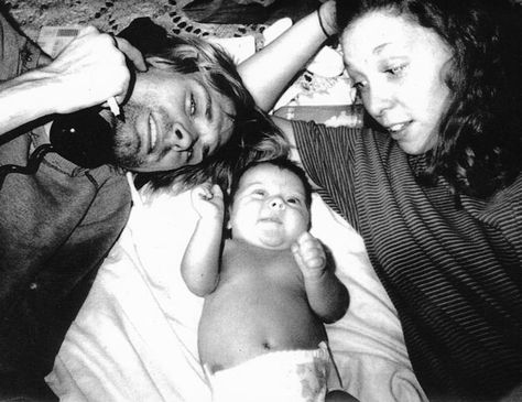 Kurt Cobain, Frances Bean and Patty Schemel, photo by Courtney Love, 1992 | Wonderful Photos of Famous People Snapped By Their Famous Friends Happy Birthday Patrick, Kurt And Courtney, Frances Bean Cobain, Donald Cobain, Nirvana Kurt Cobain, Nirvana Kurt, Smells Like Teen Spirit, Courtney Love, Dave Grohl