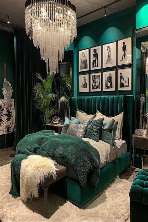 Emerald Green Bedrooms, Teal Rooms, Green Bedroom Decor, Bilik Idaman, Teal Bedroom, Bedroom Redo, Future Apartment Decor, Bedroom Bliss, Gold Bedroom