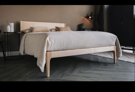 Solid Wood Beds, Japanese Style Bed, Ethnicraft Furniture, Chevron Headboard, Bed Classic, Natural Bed, Low Bed, Handmade Bed, Classic Bed