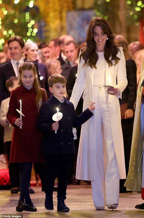 Louise Windsor, Düşes Kate, Princesa Charlotte, Looks Kate Middleton, Prins William, Cambridge Family, Princess Katherine, Christmas Service, Royal Uk