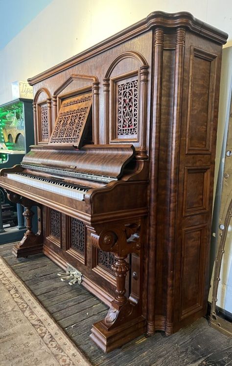 Old upright piano , gothic Gothic Piano, Unique Piano, Old Pianos, Upright Piano, Iron Plate, Electric Piano, Cast Iron, Keyboard, Piano