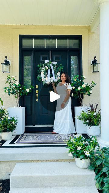 Tall White Planter, Porch Styling, Door Ways, White Front Door, Spring Front Porch, Planters Outdoor, White Flower Arrangements, Short Plants, Throwing It Back