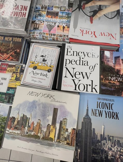 bookstore, barnes and nobles, nyc, new york, nyc aesthetic, books, reading, reading aesthetic City Bookstore Aesthetic, New York Chic Aesthetic, New York Shopping Guide, Nyc Journalist Aesthetic, Moving To Nyc Aesthetic, New York Writer Aesthetic, Nyc To Do, New York Times Aesthetic, Book Publishing Aesthetic