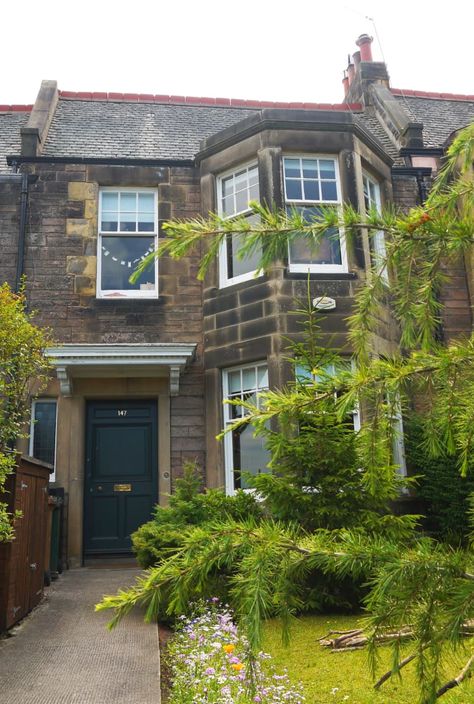 Edinburgh House, Edwardian Terrace House, Edwardian Terrace, City Living Apartment, Apartment Therapy House Tours, Therapy Inspiration, House For Sell, British Houses, Townhouse Exterior