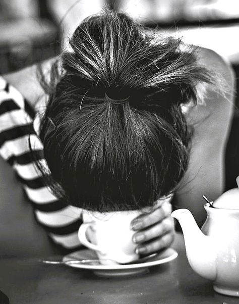 Woman Drinking Coffee, Photo Kitchen, Wall Art Coffee, Coffee Bar Decor, Black And White Vintage, Dining Room Wall Art, Beautiful Disaster, Art Coffee, Print Black And White