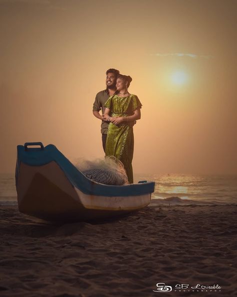 Love is composed of a single soul inhibiting two bodies..💞🥰 Prewedding shoot😎 For booking:9884638897/8428388977 Boat Prewedding Shoot, Boating Photoshoot, Beach Stills, Beach Posing, Sunset Photoshoot Ideas, Engagement Portraits Poses, Pre Wedding Photoshoot Beach, Boat Photoshoot, Boat Photography