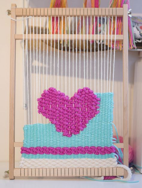 Heart Weaving Using A Wooden Loom - Let's Do Something Crafty Wooden Loom Projects, Loom Bracelet Heart, Cardboard Weaving Loom Diy, Weaving Hearts For Kids, Weaving Loom For Kids, Kids Weaving Projects, Heart Weaving, Diy Weaving Loom Picture Frame, Cardboard Loom