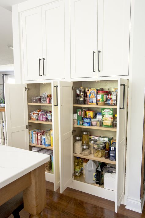 Farmhouse Organization Ideas, Farmhouse Organization, Shallow Pantry, Corner Kitchen Pantry, Free Standing Kitchen Pantry, Kitchen Pantry Ideas, Small Kitchen Pantry, Kitchen Pantry Cupboard, Classy Farmhouse