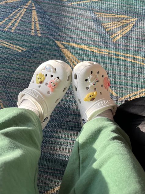 Crocs With Sweatpants Outfit, Sweatpants With Crocs, White Crocs Inspo Charms, Crocs And Sweatpants Outfit, Fuzzy Crocs Outfit, Baby Crocs Shoes, Crocs Inspiration, Croc Aesthetic, Outfit Ideas With Sweatpants