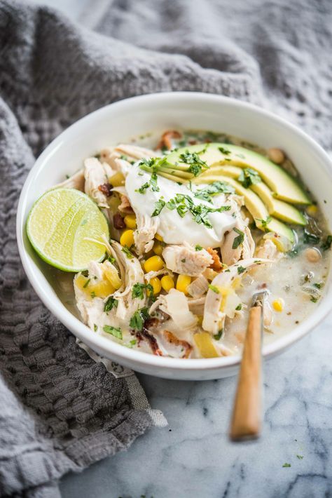 White Chicken Chili Recipe Best White Chicken Chili Recipe, Chili With Ground Beef, Creamy White Chicken Chili Recipe, Creamy Chicken Chili, White Chicken Chili Recipe, Chicken Chili Crockpot, Fed And Fit, Crockpot White Chicken Chili, Creamy White Chicken Chili