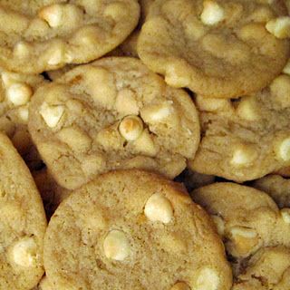 White Chocolate Chip Cookies White Chocolate Chips Recipes, White Chocolate Chip Cookies Recipes, Chocolate Chunk Cookie Recipe, Chocolate Oatmeal Cookies, White Chocolate Chip, Chocolate Chip Cookies Recipe, Toll House, White Chocolate Chip Cookies, House White