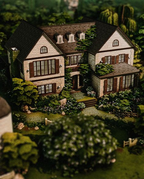 Henford On Bagley, Heart Wave, Plan Layout, Sims 4 House Plans, Sims 4 Gameplay, Los Sims, Sims 4 Build, Sims 4 Houses, Sims House