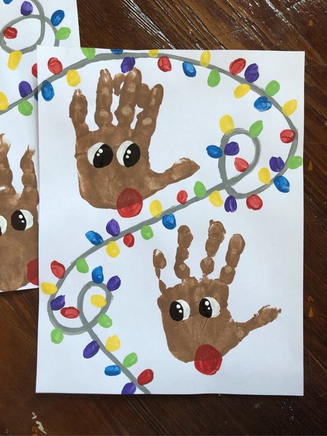 Christmas Craft Painting For Kids, Kids Christmas Paint Crafts, Christmas Wreath Handprints, Handprint Christmas Gifts From Kids, Christmas Keepsake Crafts For Preschoolers, Crafts For Infants Christmas, Christmas Paint Activities For Kids, Christmas Paint Kids Craft, Canvas Holiday Crafts For Kids