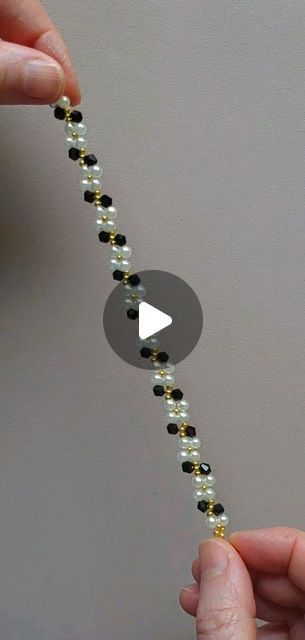 Beads Bracelet Making, Swarovski Beaded Jewelry, Bracelet Making Tutorial, Handcrafted Beaded Jewelry, White Beads Bracelet, Making Bracelets With Beads, Beaded Jewelry Bracelets, Black Beaded Bracelets, Jewelry Diy Bracelets