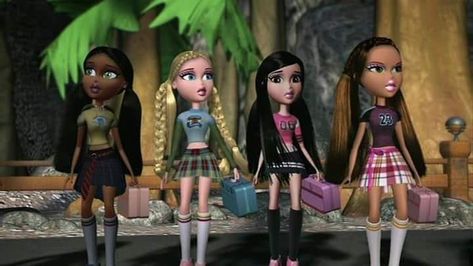 Bratz Tv Show, Bratz Aesthetic Outfit, Bratz Outfits, Bratz Movie, Bratz Yasmin, Bratz Doll Outfits, Brat Doll, Brittany Murphy, Bratz Girls